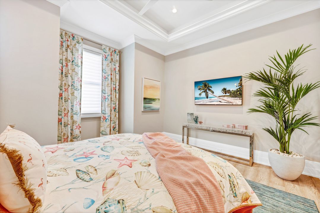 5603 Riverside Dr, Cape Coral, FL 33904