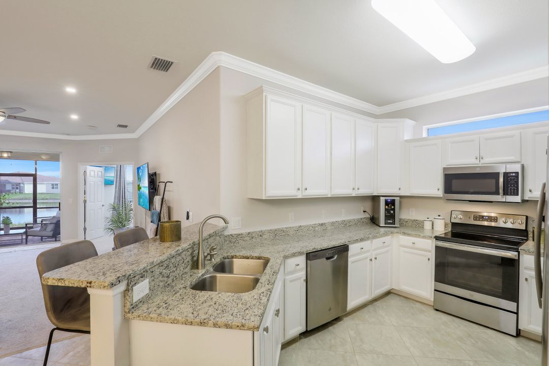 2026 Tamarron Ln, Naples, FL 34120