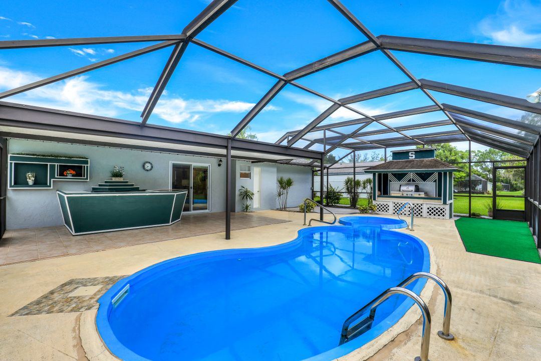 10355 St Patrick Ln, Bonita Springs, FL 34135