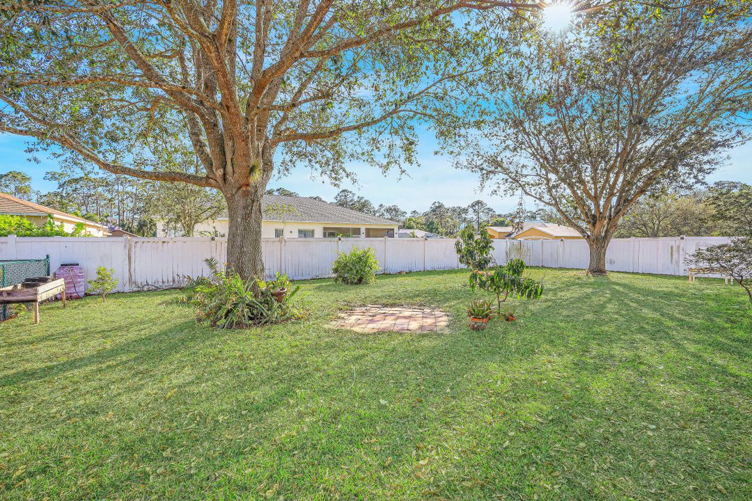 15736 Sunny Crest Ln, Fort Myers, FL 33905