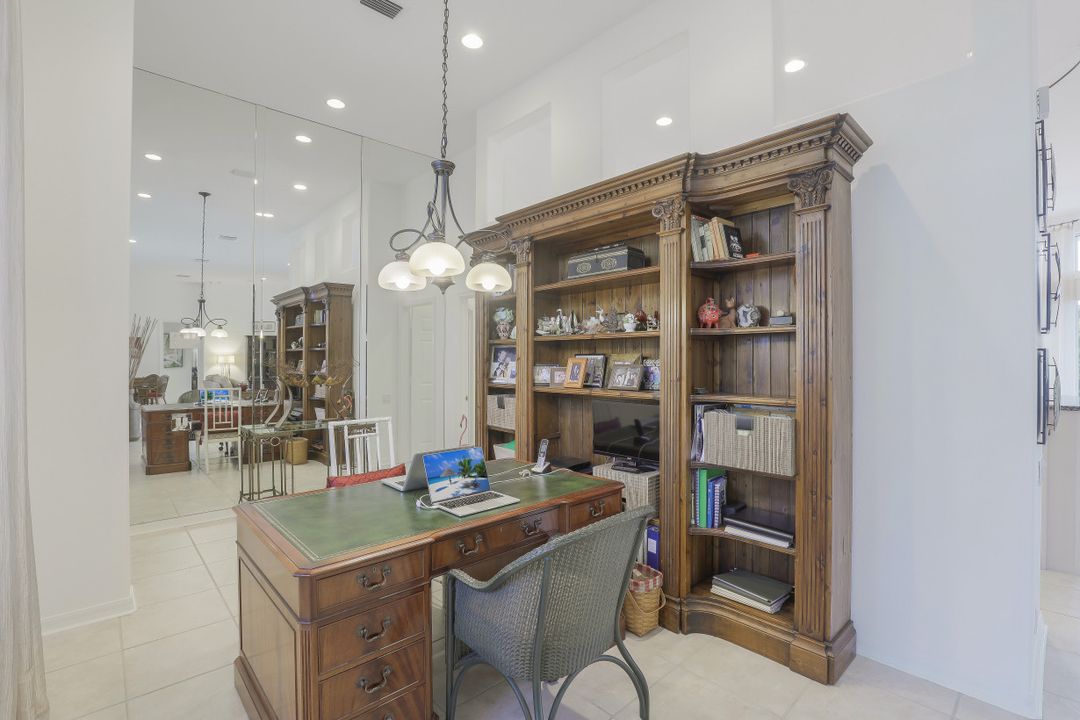 3300 Oak Hammock Ct, Bonita Springs, FL 34134