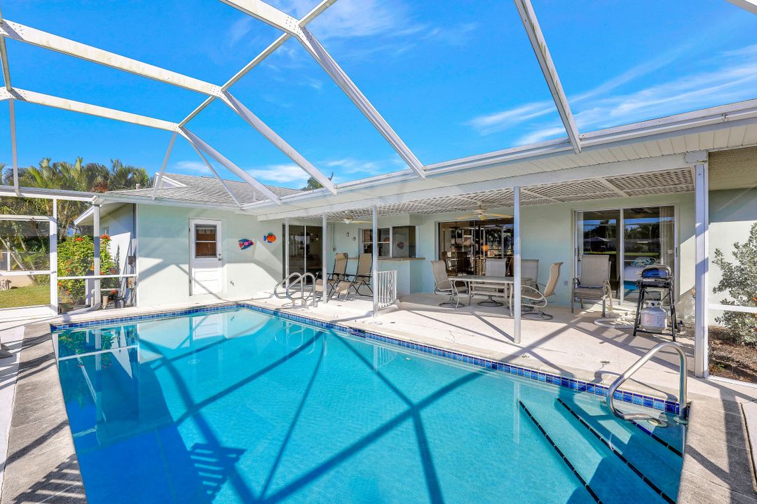 5386 Del Monte Ct, Cape Coral, FL 33904