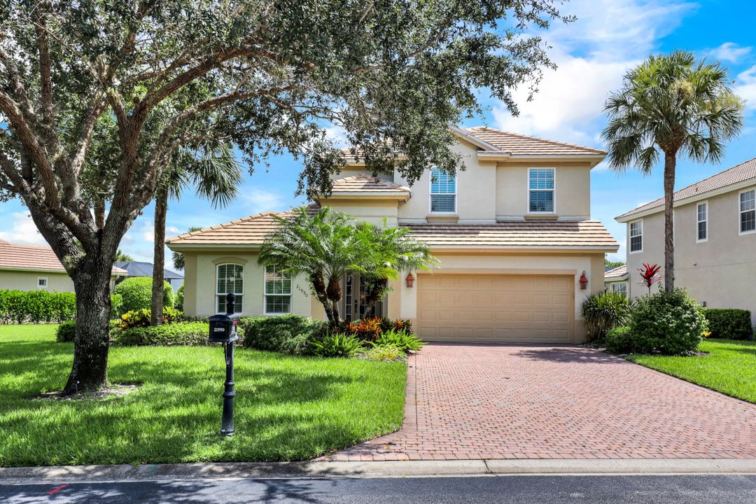 21990 Longleaf Trail Dr, Bonita Springs, FL 34135