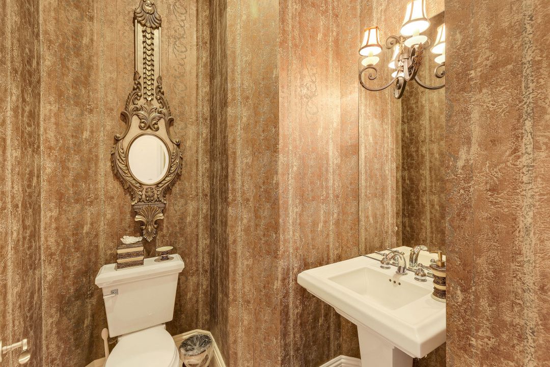 18600 Verona Lago Dr, Miromar Lakes, FL 33913