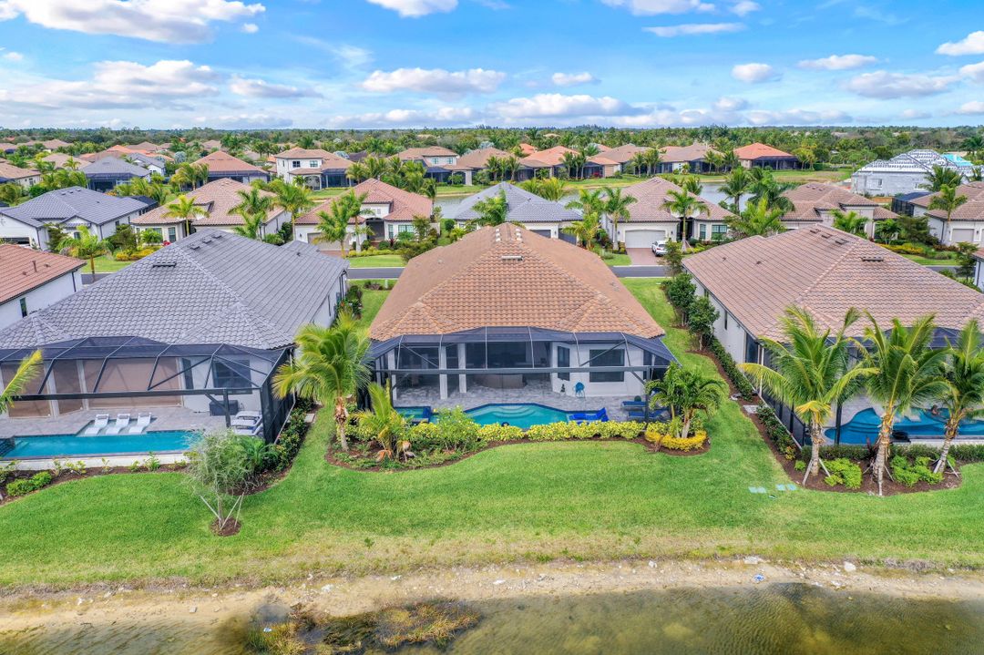 3254 Belon Ln, Naples, FL 34114