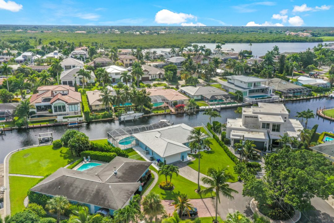 2150 Shad Ct, Naples, FL 34102