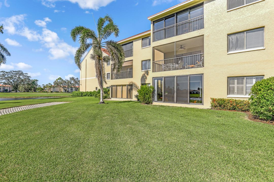 5250 Fox Hollow Dr APT 510, Naples, FL 34104