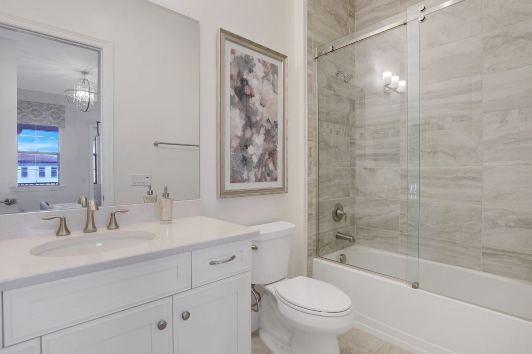 16386 Viansa Way #301, Naples, FL 34110
