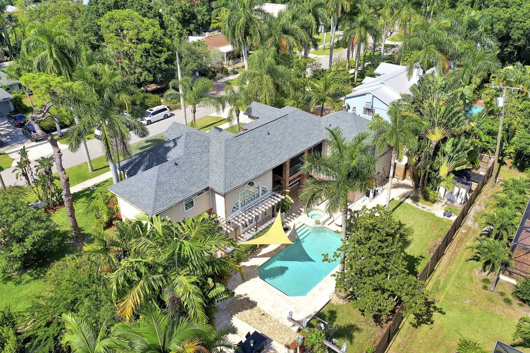 1320 Alcazar Ave, Fort Myers, FL 33901