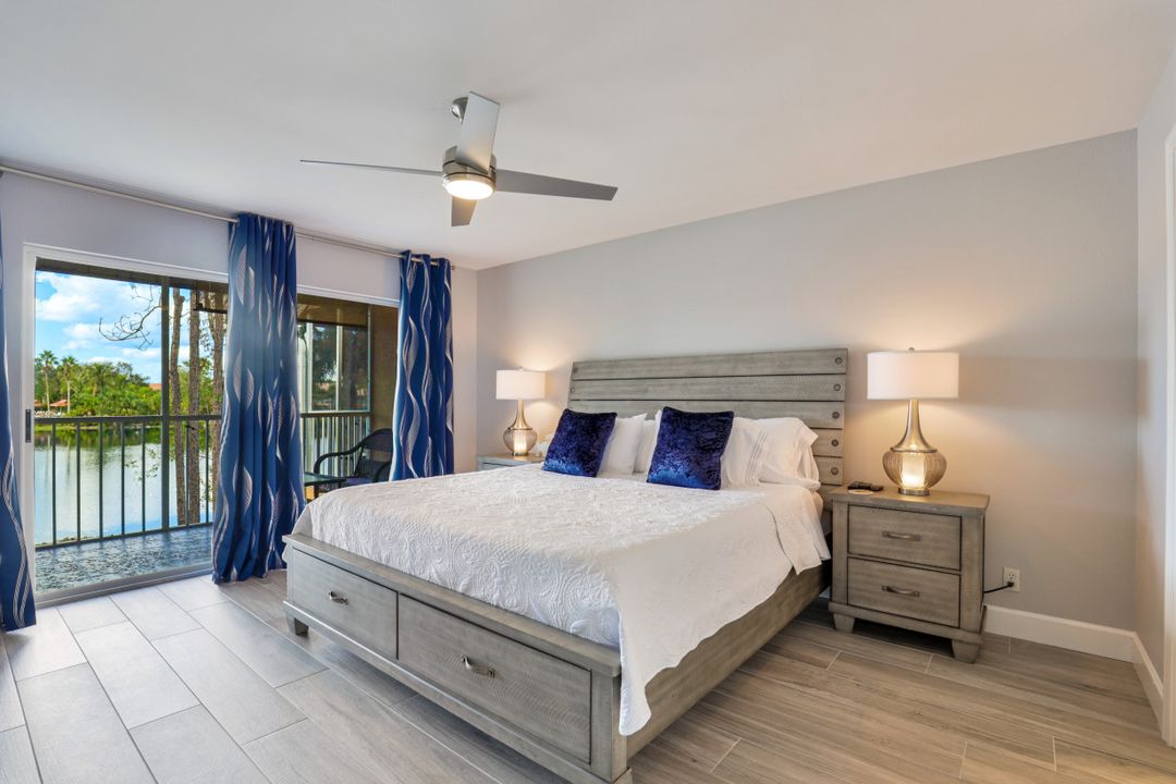 2348 Hidden Lake Dr #702, Naples, FL 34112