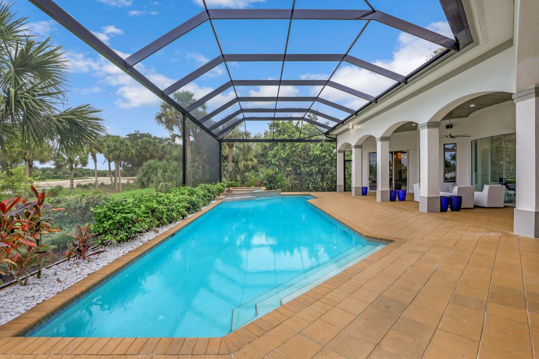 11430 Golden Eagle Ct, Naples, FL 34120