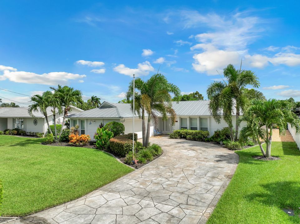 2010 SE 29th Ln, Cape Coral, FL 33904