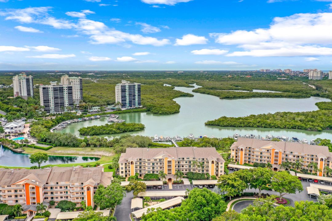 320 Horse Creek Dr #403, Naples, FL 34110