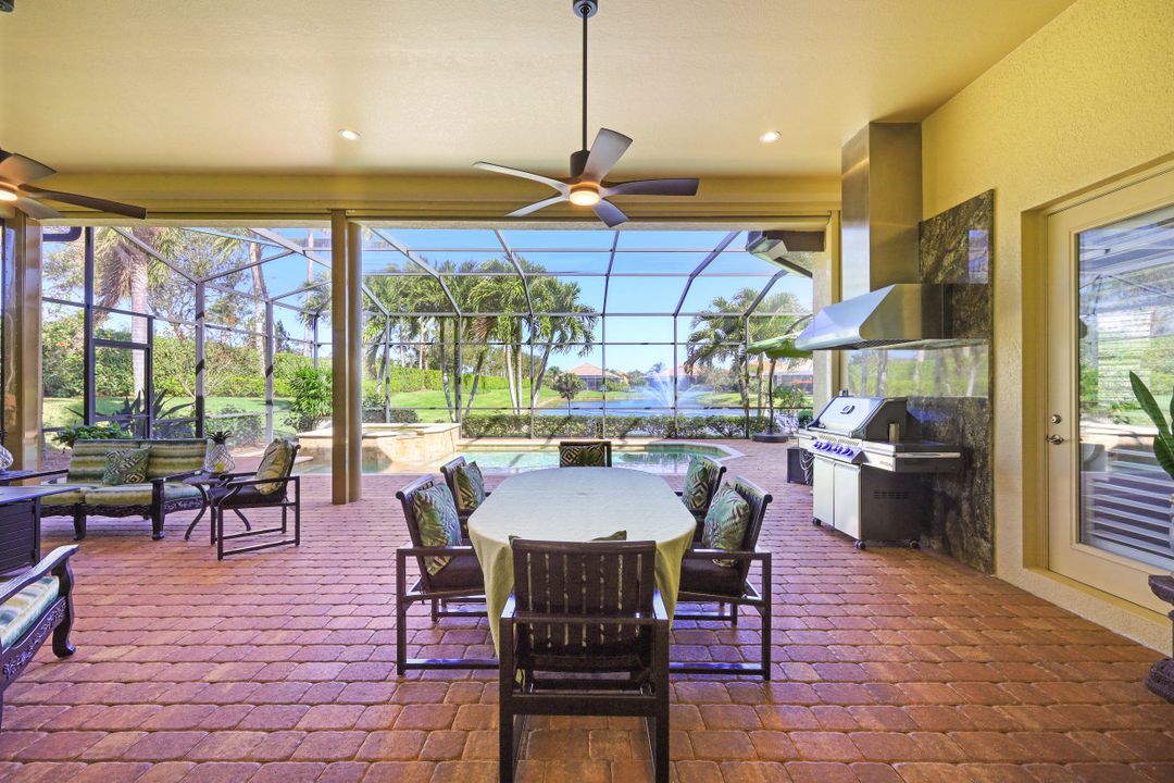 6287 Serano Way, Naples, FL 34113