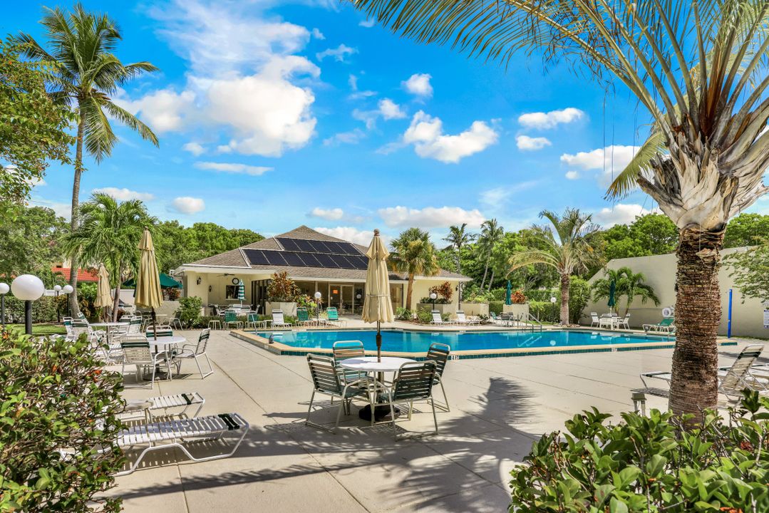 5026 SW Courtyards Way  #16, Cape Coral, FL 33914