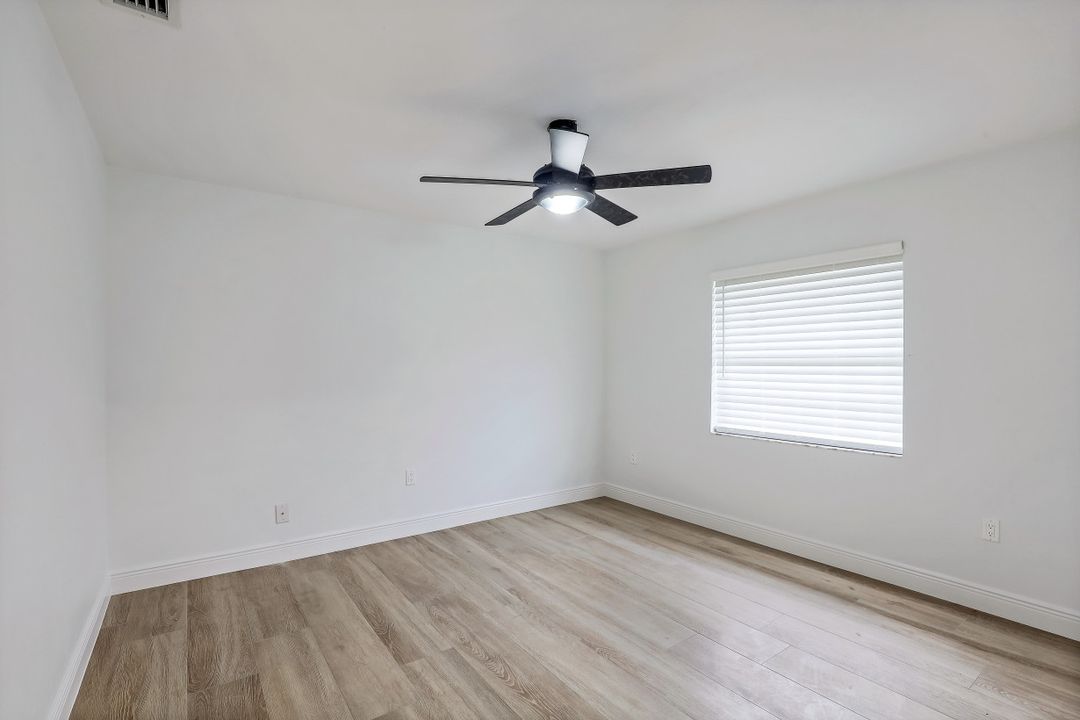 11602 Royal Tee Cir, Cape Coral, FL 33991