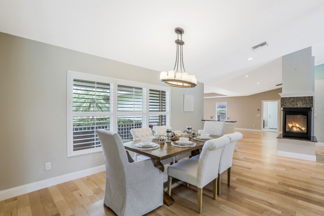 762 Hickory Rd, Naples, FL 34108