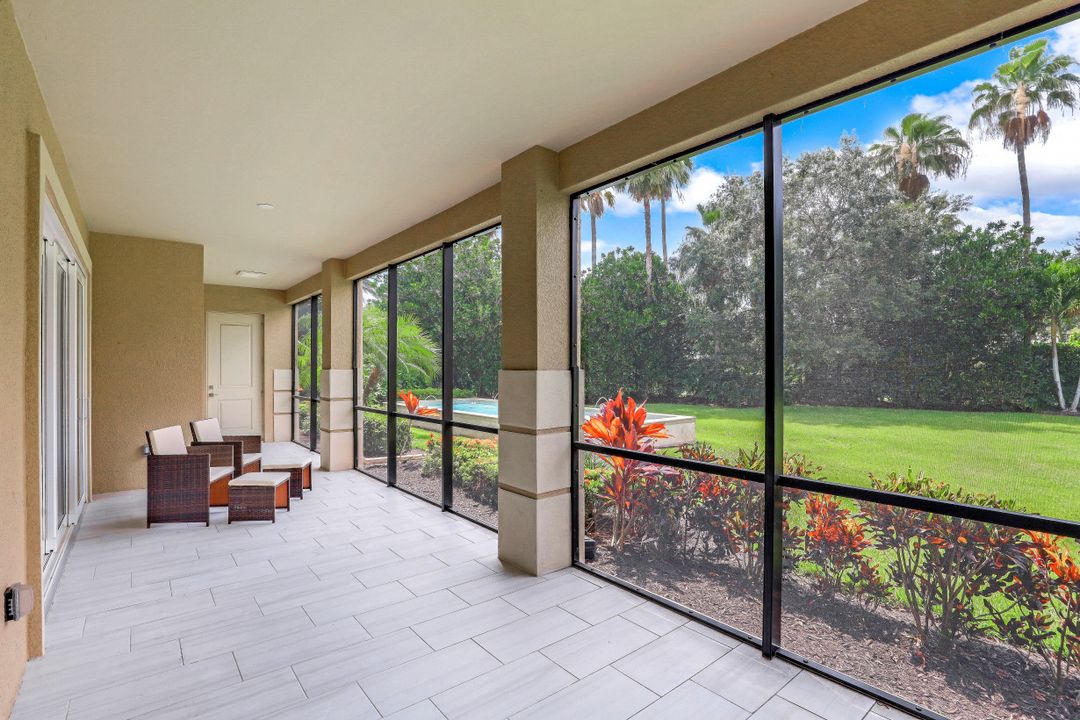 565 El Camino Real, Naples, FL 34119