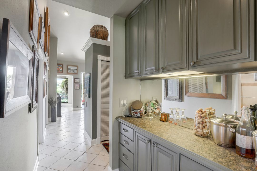 28419 Sombrero Dr, Bonita Springs, FL 34135