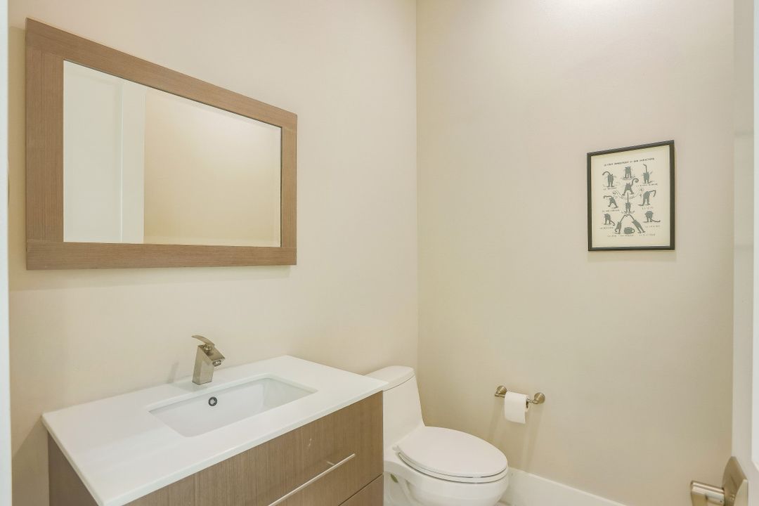 3371 Creekview Dr, Bonita Springs, FL 34134