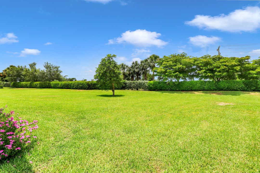 3560 Dandolo Cir, Cape Coral, FL 33909