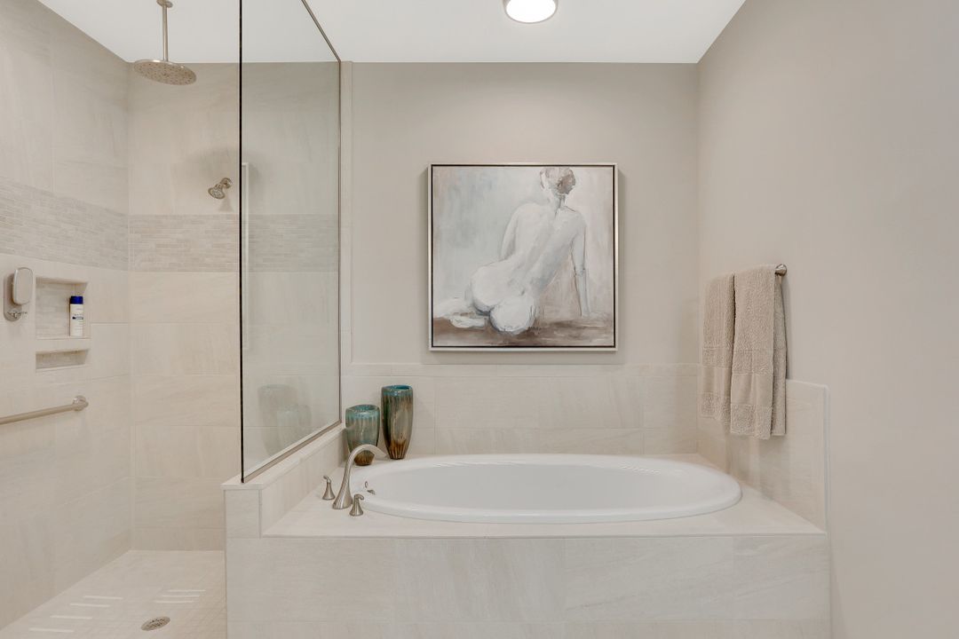 16452 Carrara Way #301, Naples, FL 34110