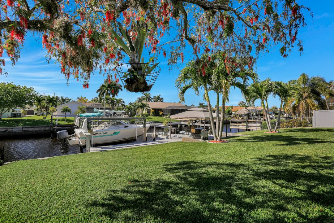 2108 Everest Pkwy, Cape Coral, FL 33904