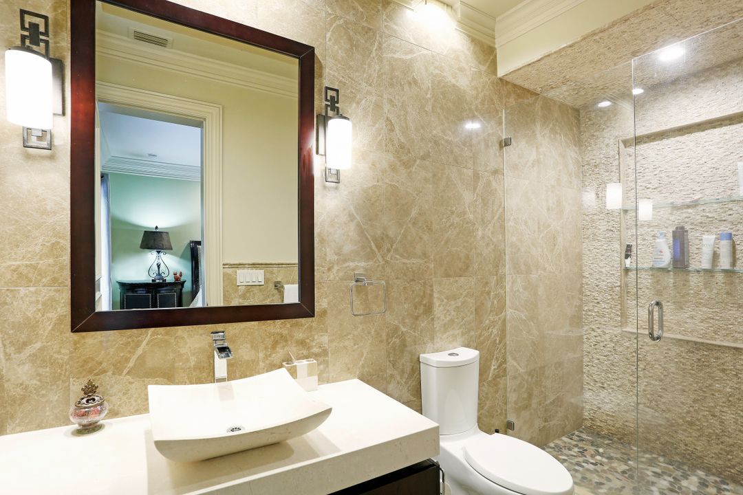 5610 Bur Oaks Ln, Naples, FL 34119