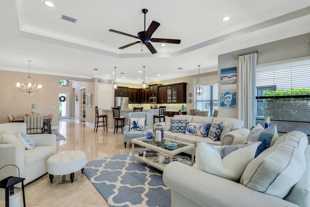 3646 Santaren Ct, Naples, FL 34119