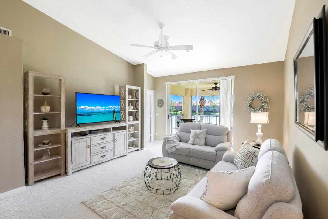 6650 Huntington Lakes Cir #203, Naples, FL 34119