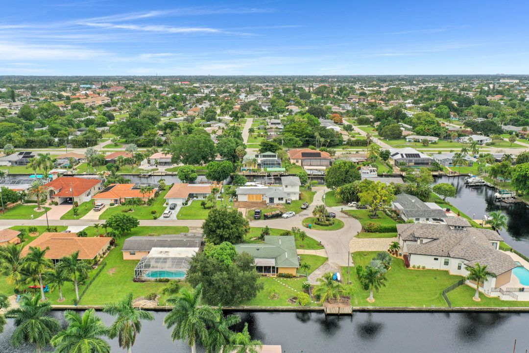 846 Monticello Ct, Cape Coral, FL 33904