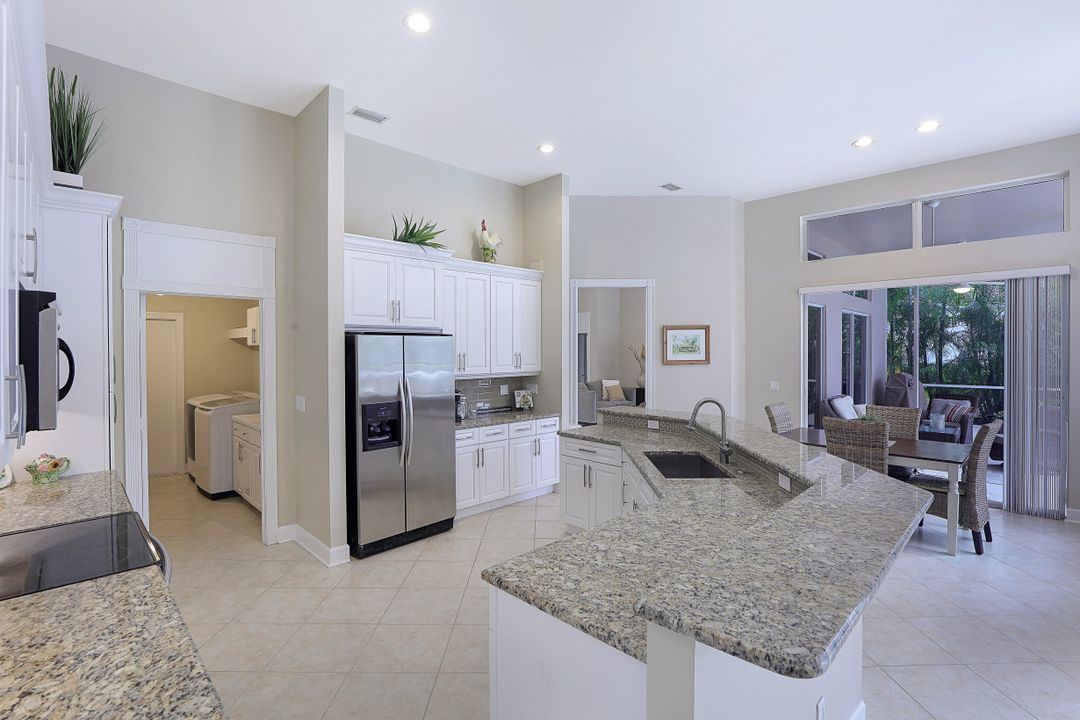 5910 Sonoma Ct, Naples, FL 34119