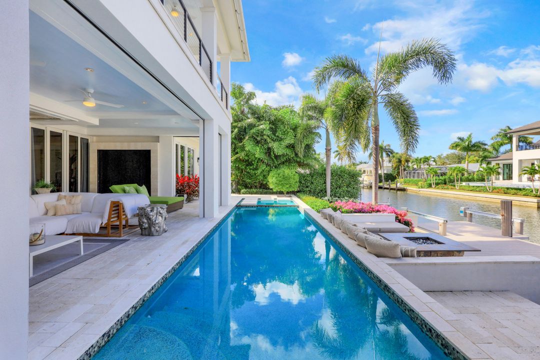 631 17th Ave S, Naples, FL 34102