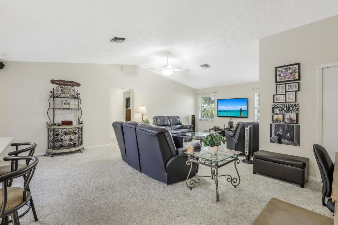 114 SE 7th St, Cape Coral, FL 33990