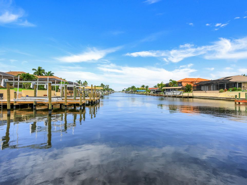 2103 SW 52nd St, Cape Coral, FL 33914