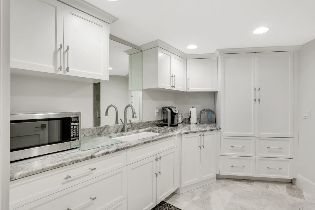 495 Thorpe Ct, Marco Island, FL 34145