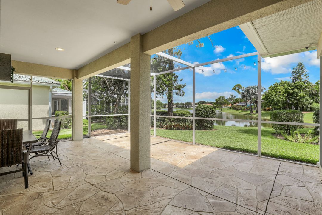 3738 Recreation Ln, Naples, FL 34116