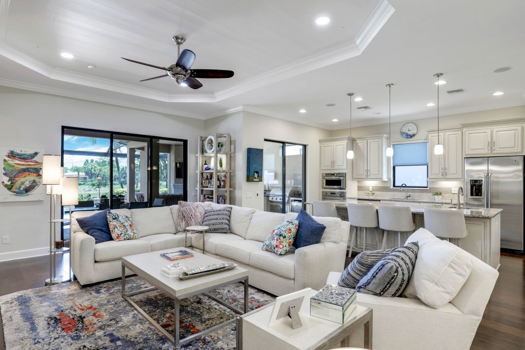 8701 Cavano St, Naples, FL 34119