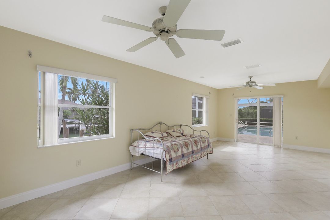 841 Magnolia Ct, Marco Island, FL 34145