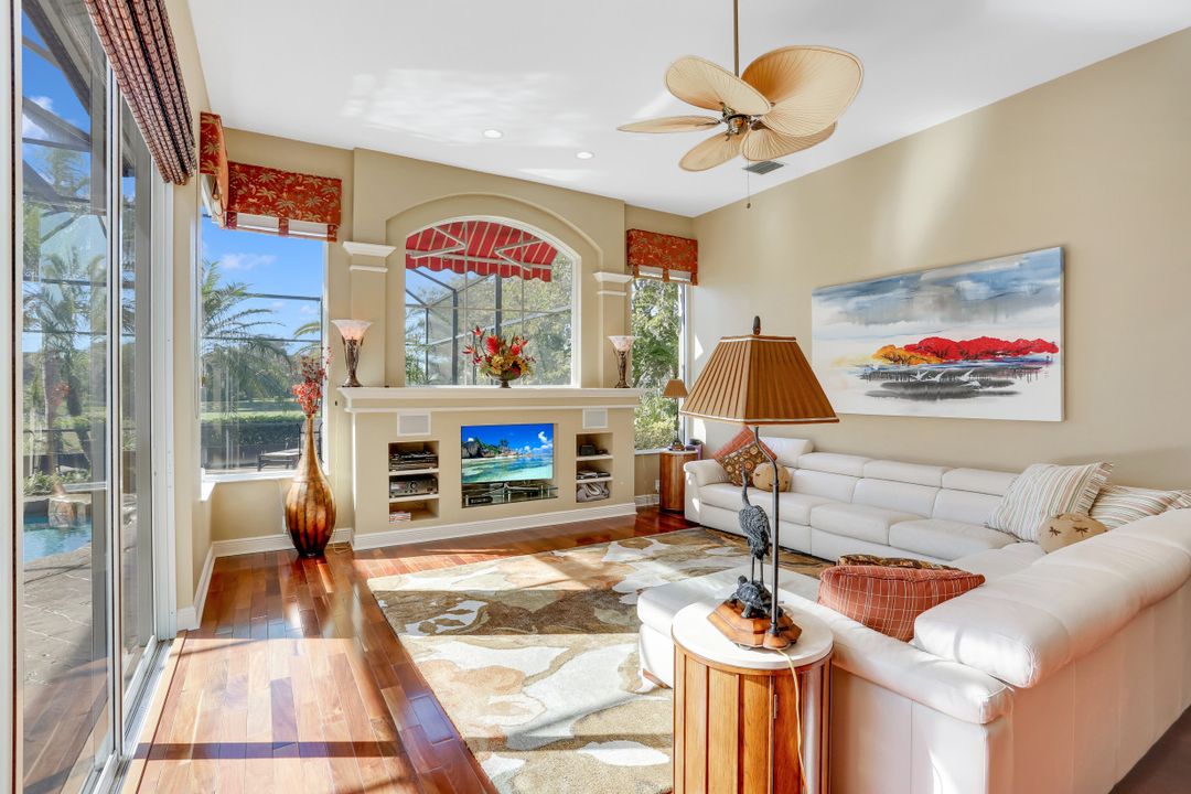 25150 Ridge Oak Dr, Bonita Springs, FL 34134