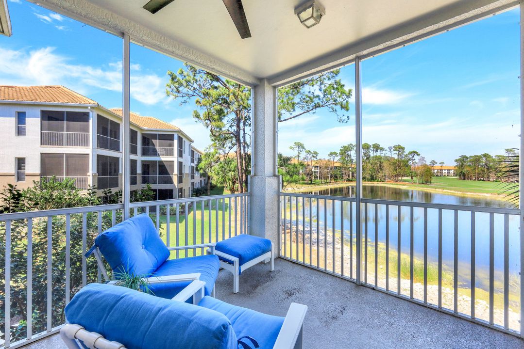 8239 Parkstone Pl #202, Naples, FL 34120