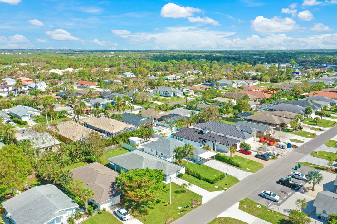 643 108th Ave N, Naples, FL 34108