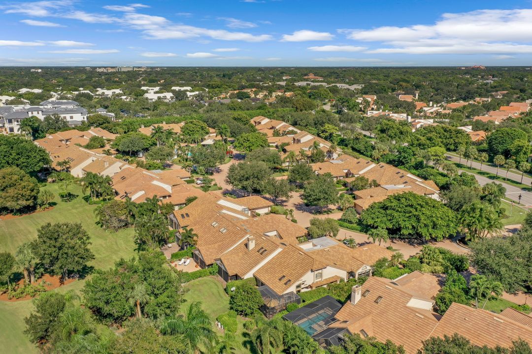 6627 Trident Way, Naples, FL 34108