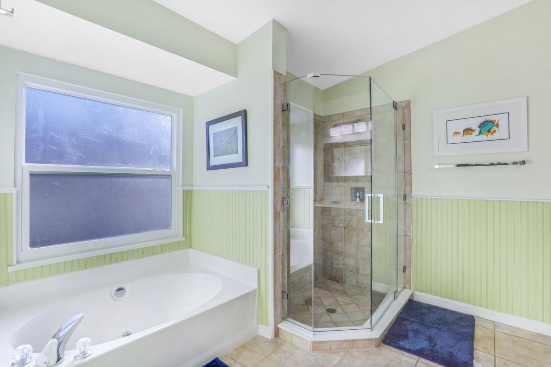 841 Seagrape Dr, Marco Island, FL 34145