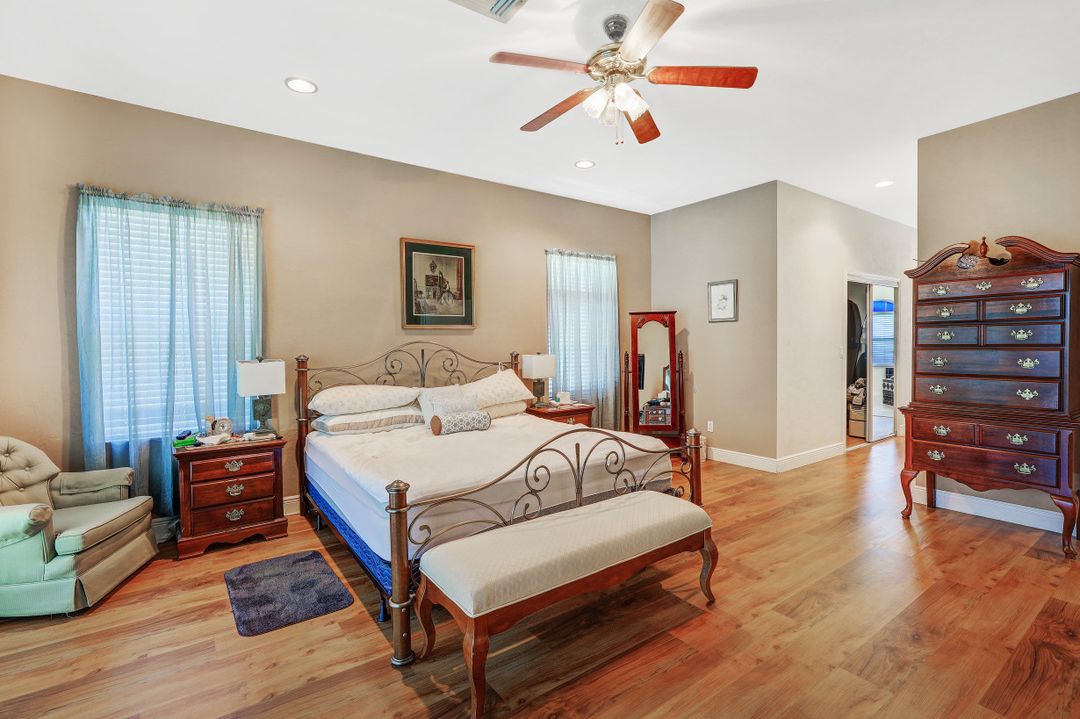 6705 Overlook Dr, Fort Myers, FL 33919