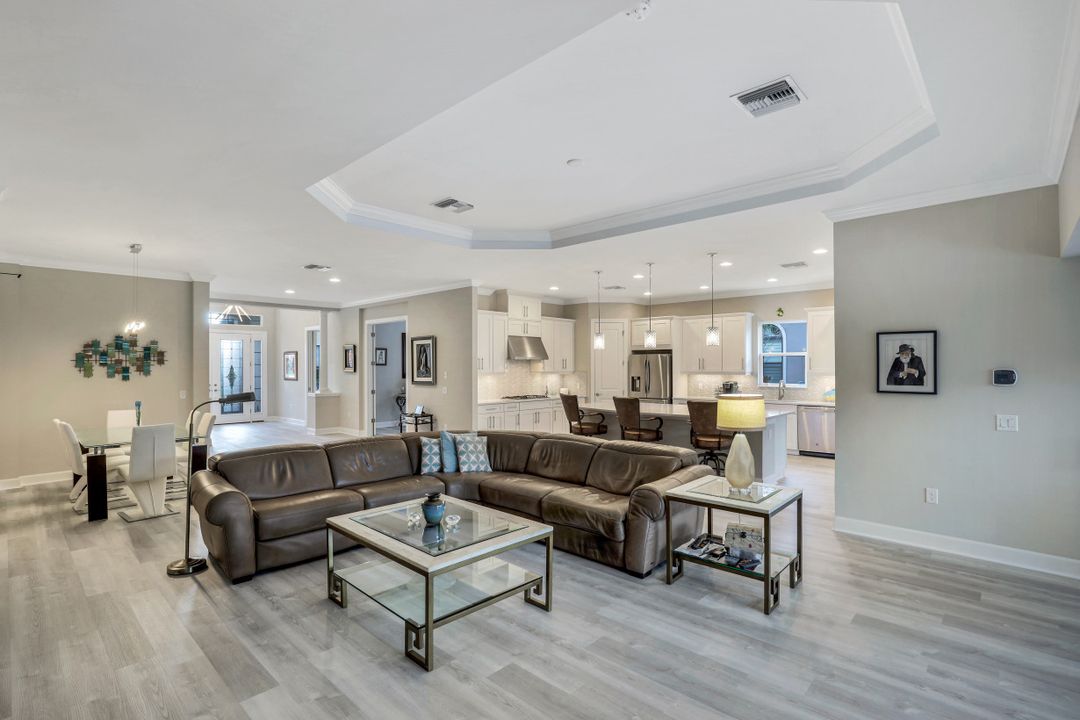 3227 Quilcene Ln, Naples, FL 34114