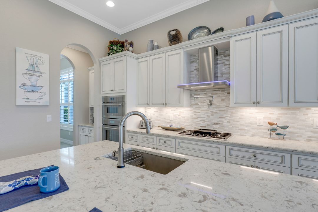 13853 Woodhaven Cir, Fort Myers, FL 33905