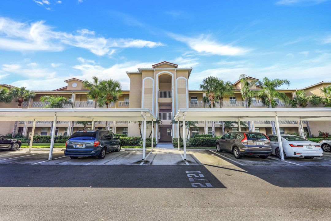 2720 Cypress Trace Cir #2915, Naples, FL 34119