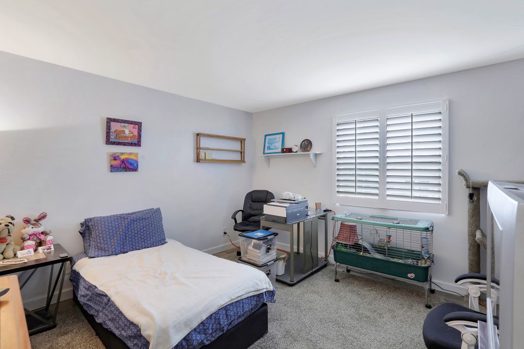 173 Bristol Ln #B, Naples, FL 34112