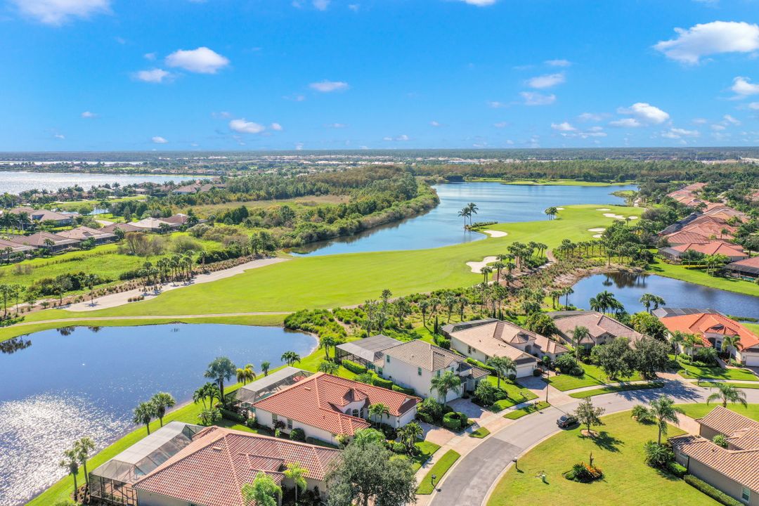 9661 Cobalt Cove Cir, Naples, FL 34120